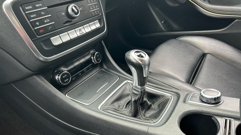 Mercedes-Benz GLA 200 Sport 5dr Petrol Hatchback